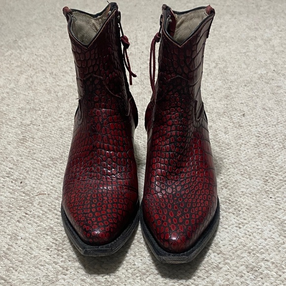 Freebird Red Croc-Embossed Ankle Boots - Picture 3 of 6
